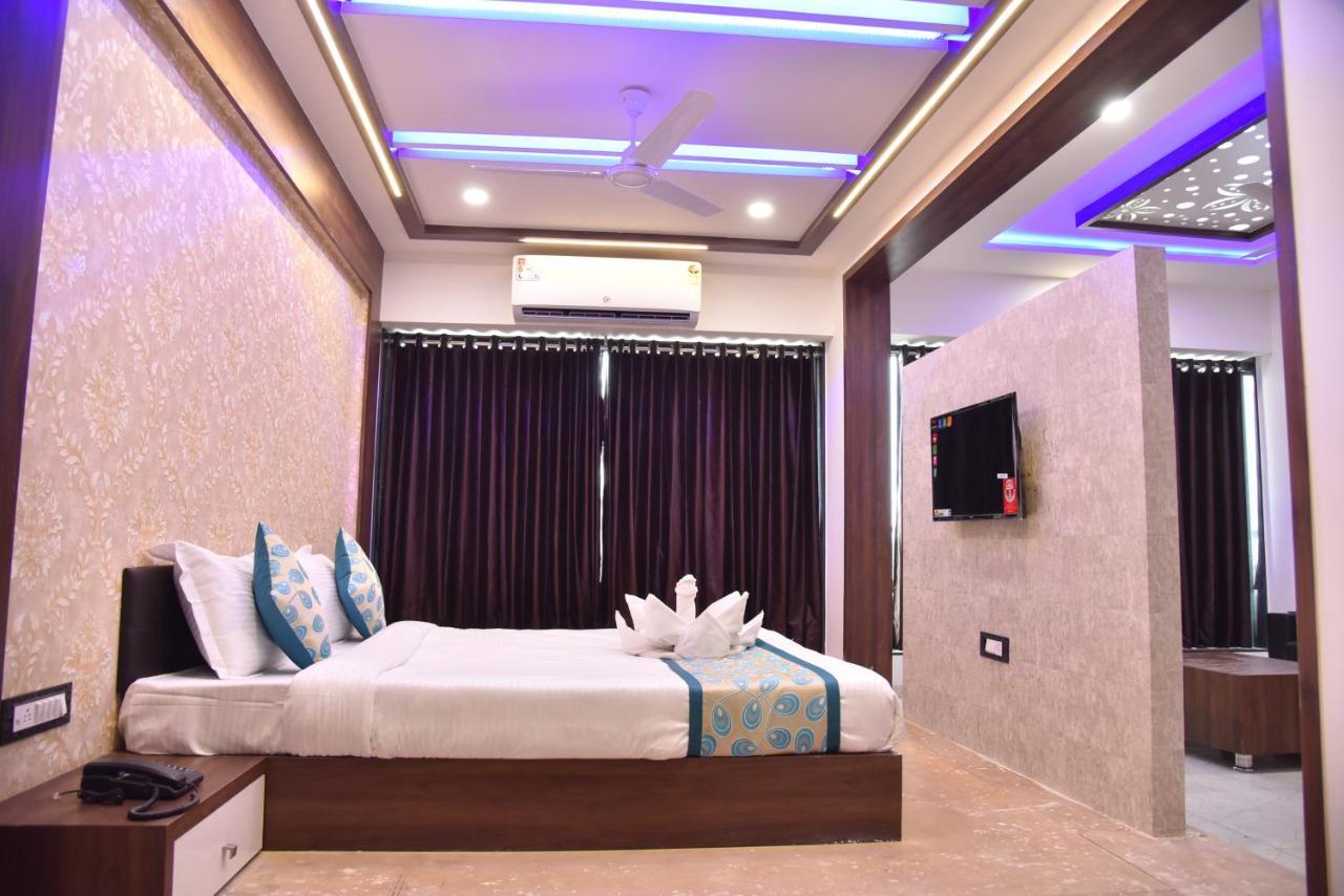 Hotel Savera Inn Morbi Екстер'єр фото